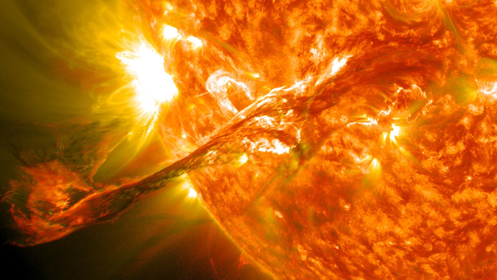 Solar super storm: how to prepare for the next solar plasma eruption